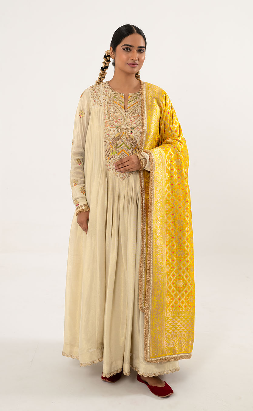 Zardozi Embroidered kalidaar Set with Pakistani Salwar and Bandhani Dupatta