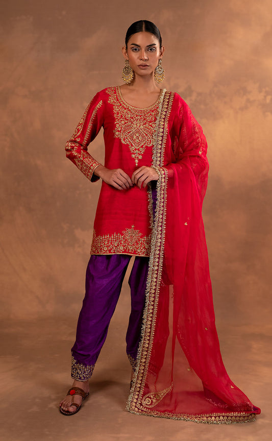 Aari Embroidered Silk Kurta with Salwar & Organza Dupatta